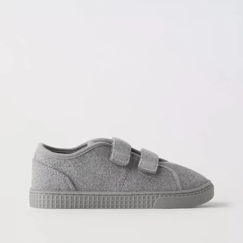 Zara kids strappy sneakers, 2 8.2”